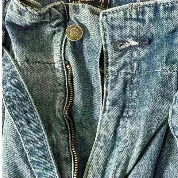 Abercrombie & Fitch Mom Jean Paper Bag Raw Hem Tie High Rise Blue Tie 26 2 Reg - Picture 5 of 6